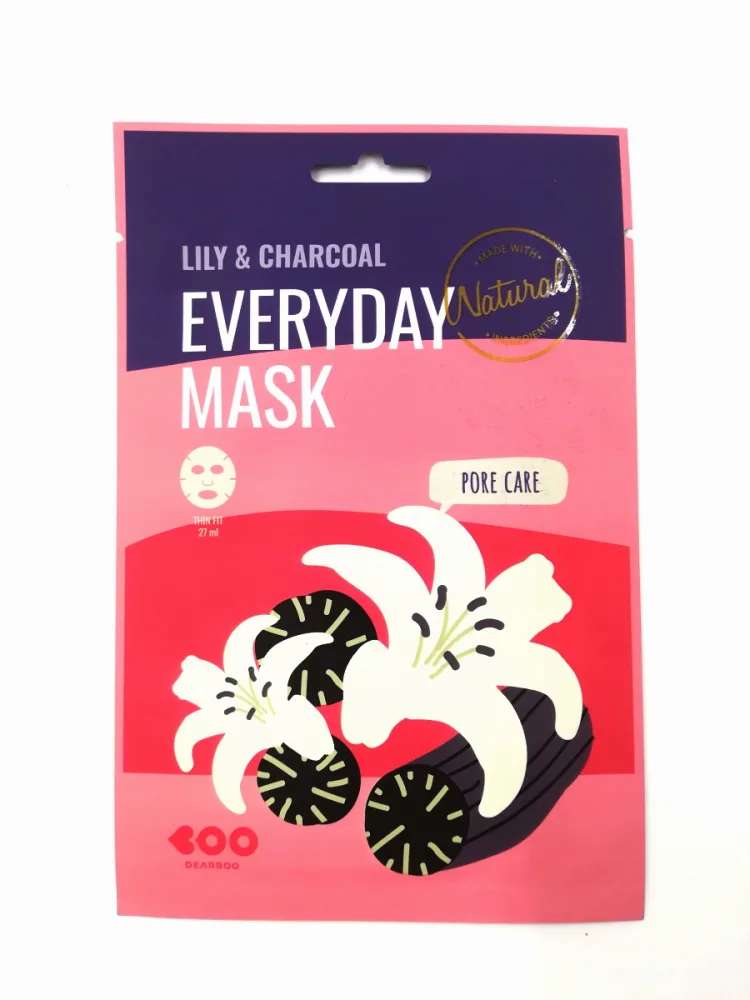 DEARBOO Маска для лица тканевая ЭКСТРАКТ ЦВЕТОВ ЛИЛИИ И ДРЕВЕСНОГО УГЛЯ Lily & Charcoal Everyday