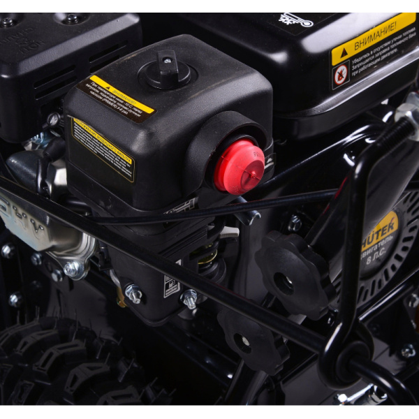 Снегоуборщик Huter SGC 6000 8 л.с. 62см фара, стартер (70/7/7)