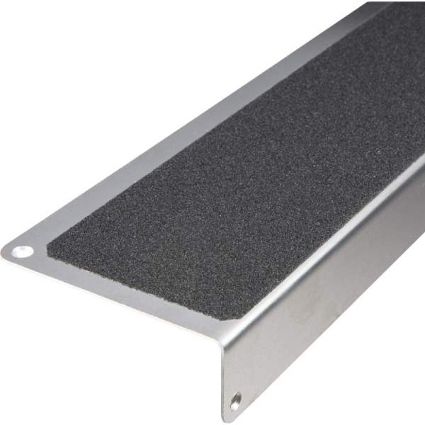 Профиль противоскользящий алюм пластина+угол 120х4 черный