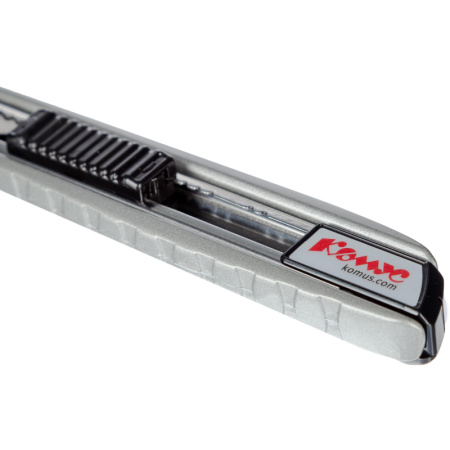 Нож универсальный 9 мм Комус, фиксатор, дляправш./левш., алюминиевый корпус