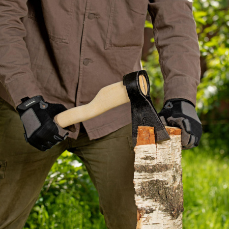 Топор кованный 1340/1700 г деревянное топорище А2  21674