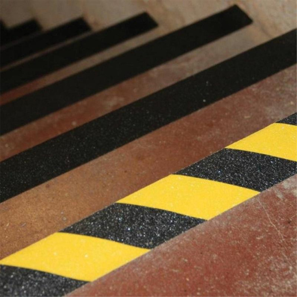 Лента противоскользящая 50мм х 18,3м желто-черная