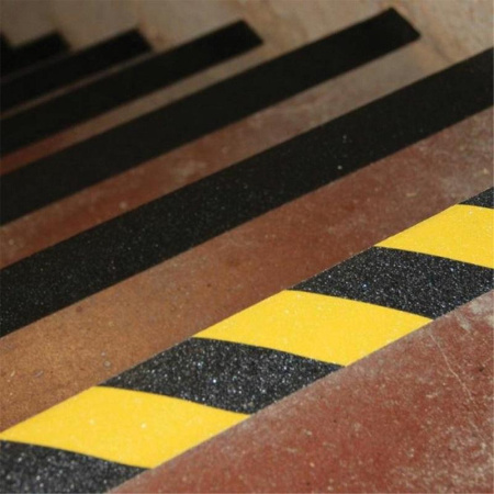 Лента противоскользящая 50мм х 18,3м формуемая жел