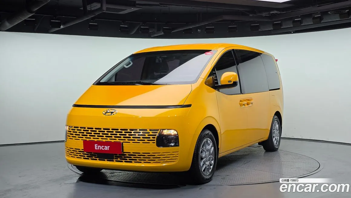 Hyundai Staria 2022