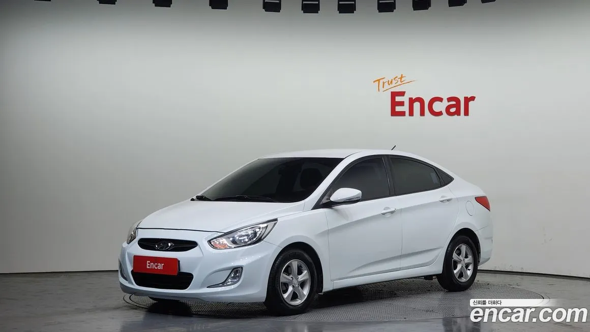 Hyundai Accent 2013