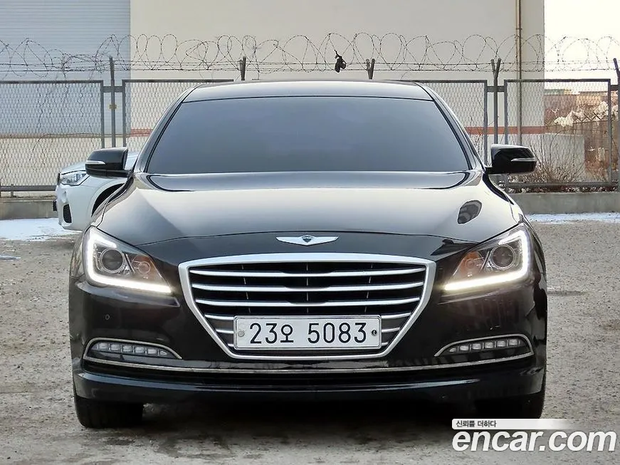 Hyundai Genesis 2015