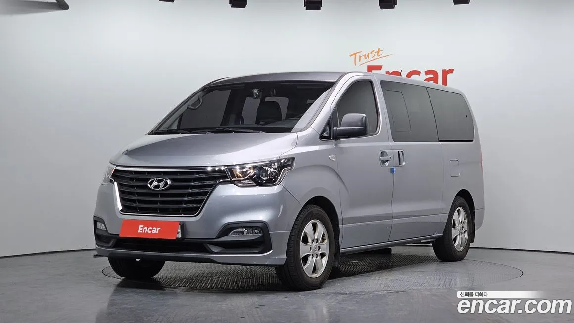 Hyundai Starex 2019