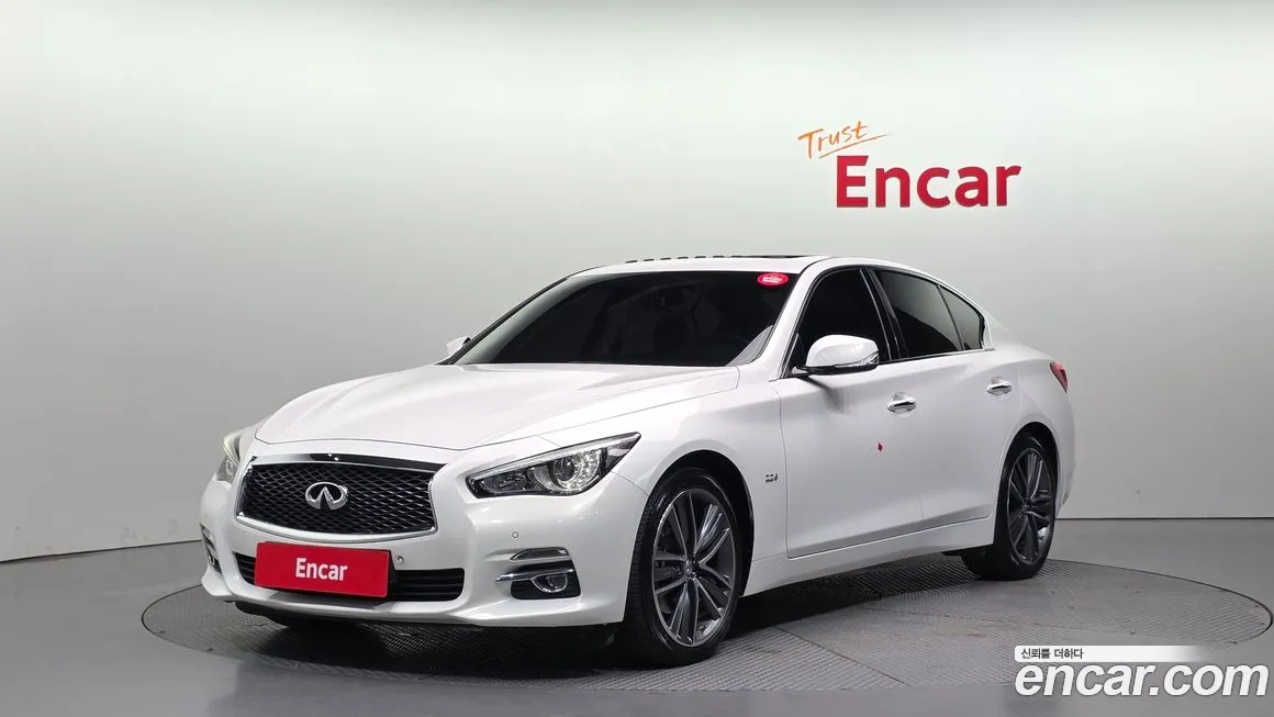 Infiniti Q50 2015