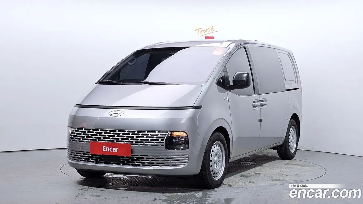 Hyundai Staria 2022