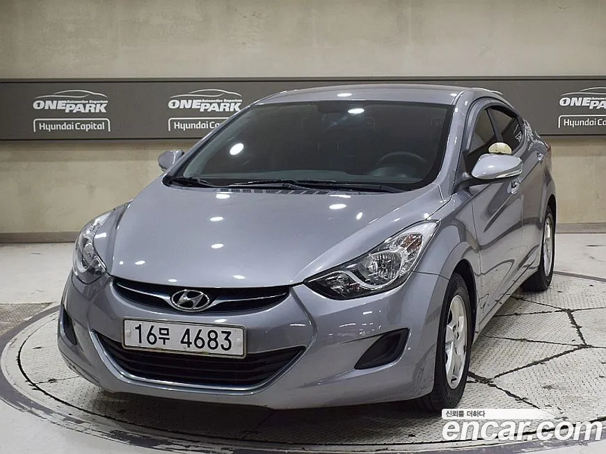 Hyundai AVANTE 2012