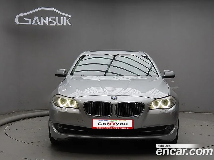 BMW 5-Series 2011