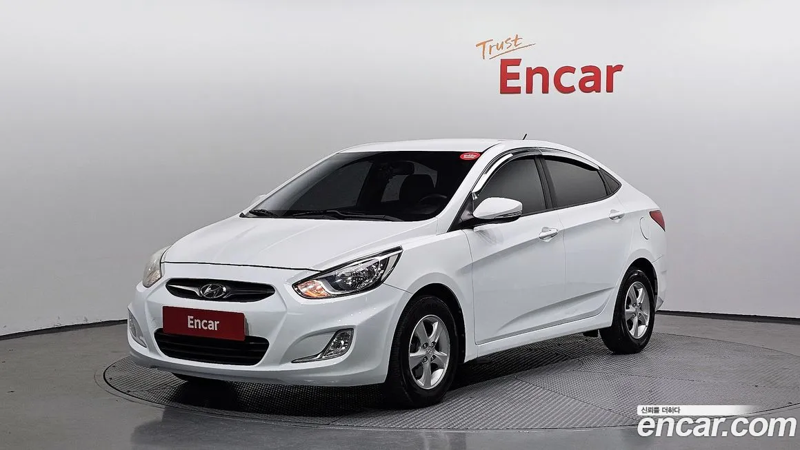 Hyundai Accent 2012