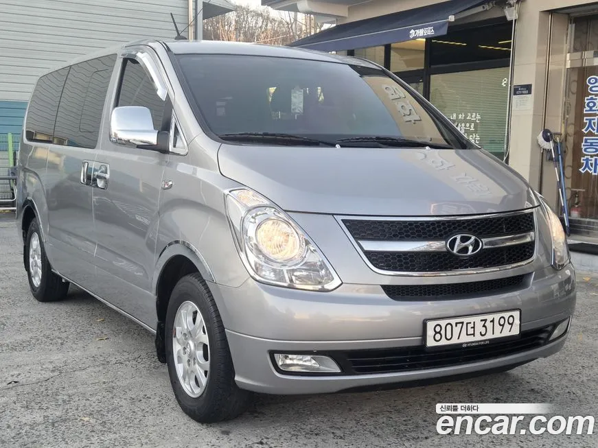 Hyundai Starex 2012