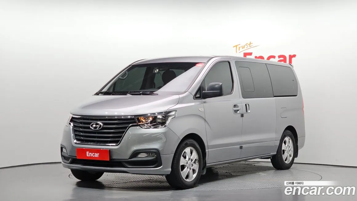 Hyundai Starex 2019