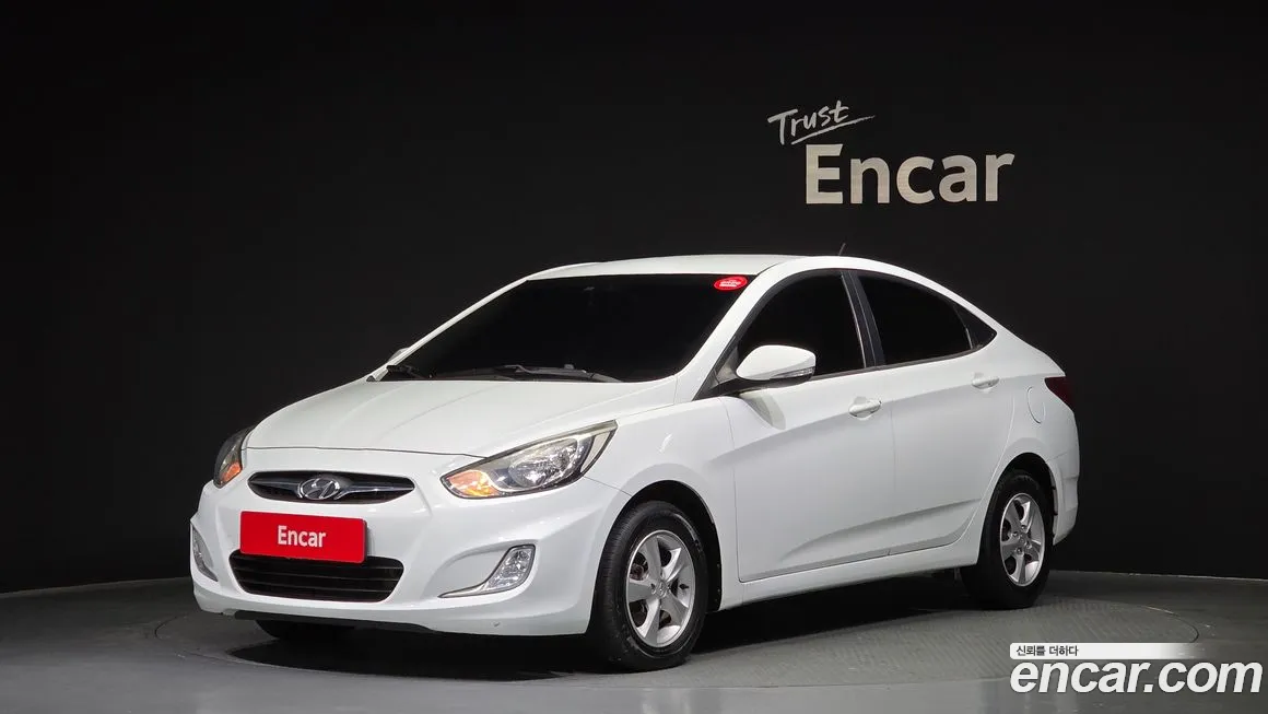Hyundai Accent 2012