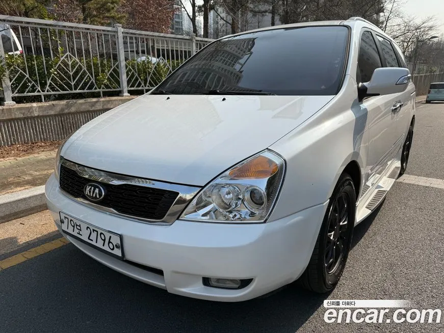 Kia Canival 2013