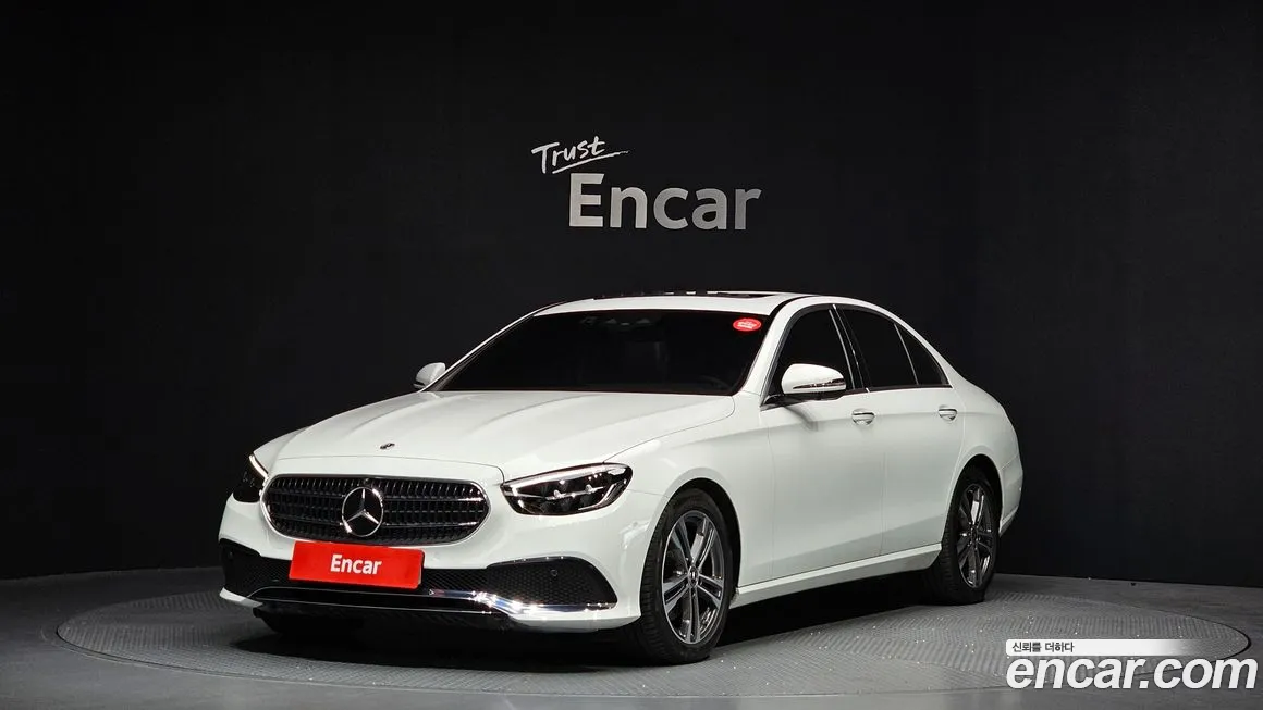 Mercedes-Benz E-Class 2023