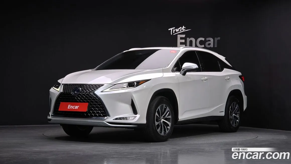 Lexus RX 2021
