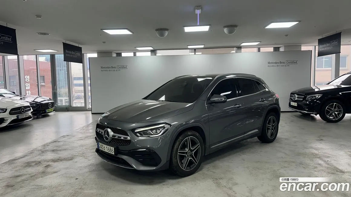 Mercedes-Benz GLA-Class 2021