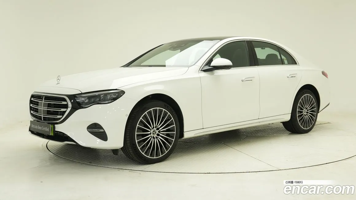 Mercedes-Benz E-Class 2024