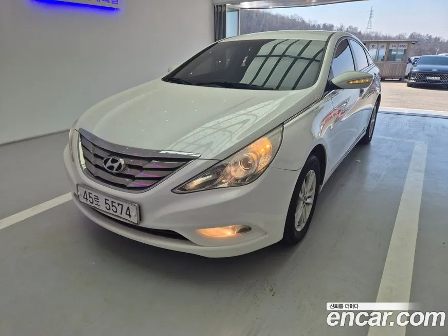 Hyundai Sonata 2011