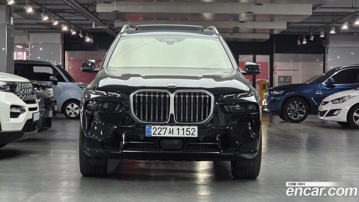 BMW X7 2025