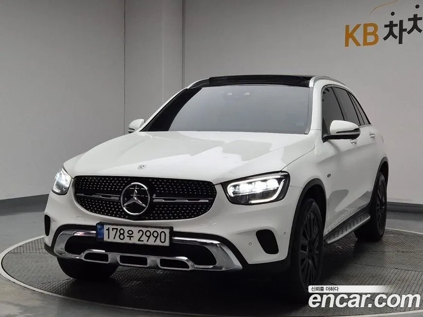 Mercedes-Benz GLC-Class 2021