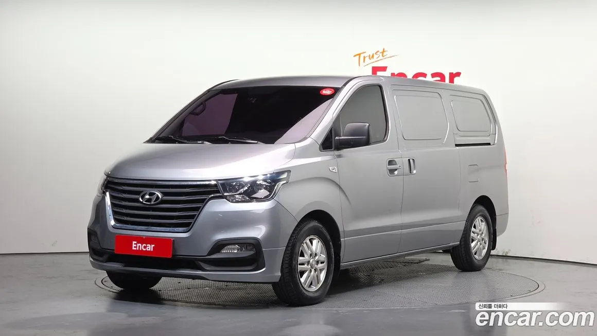 Hyundai Starex 2019