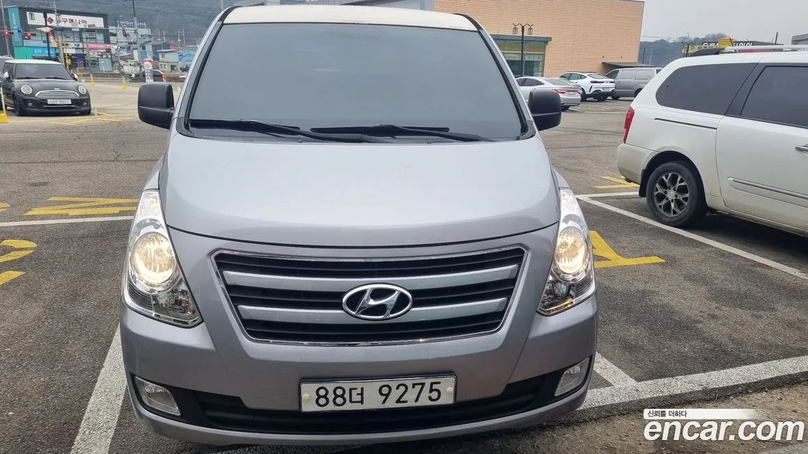 Hyundai Starex 2016