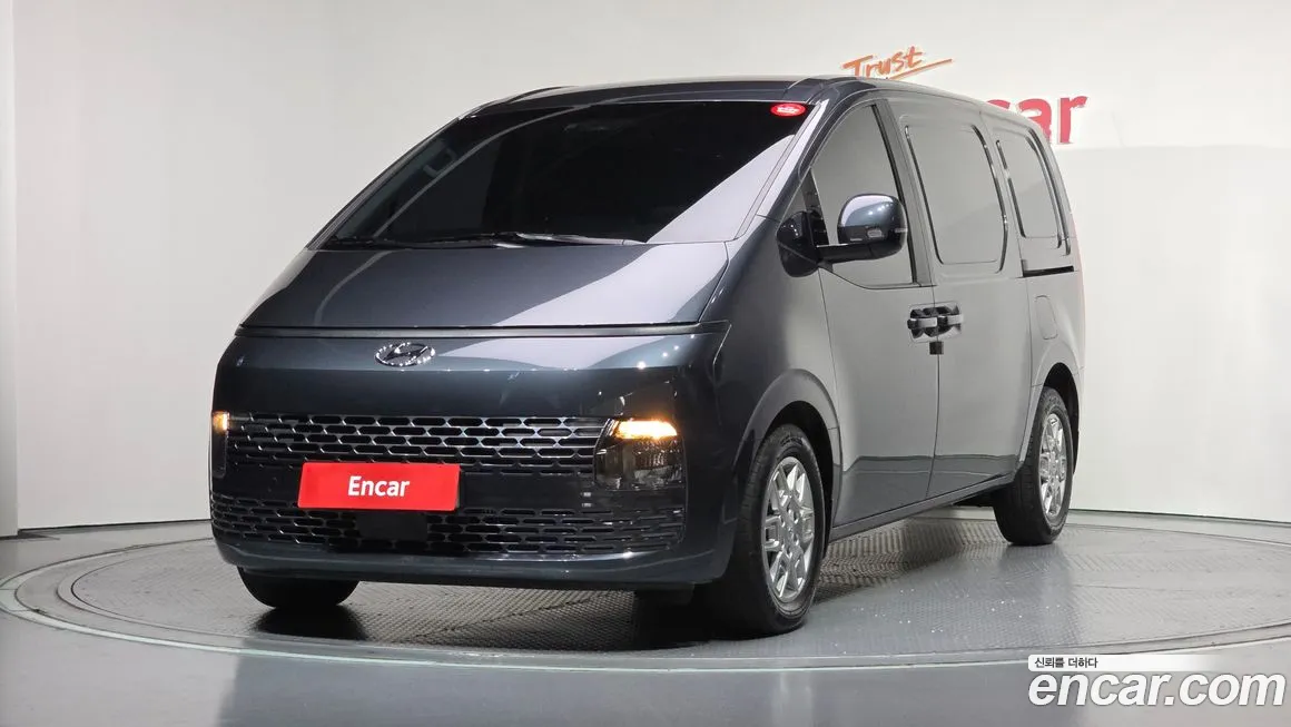 Hyundai Staria 2024