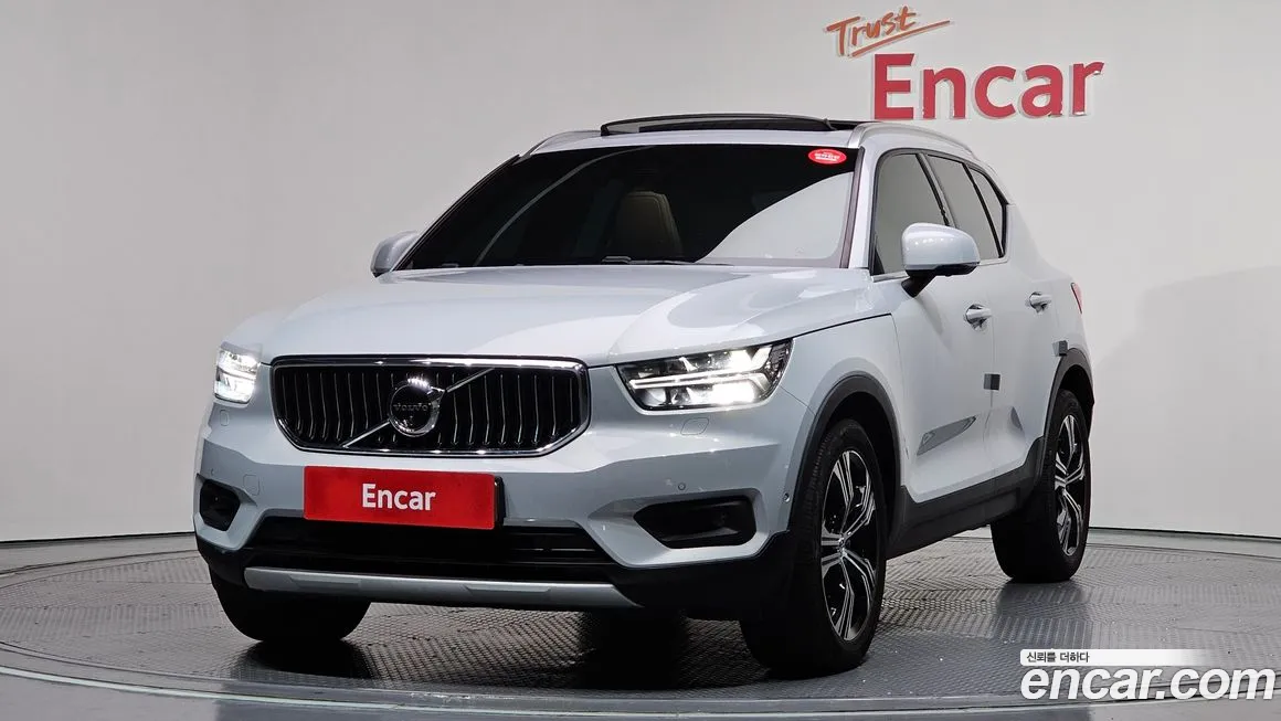 Volvo XC40 2021