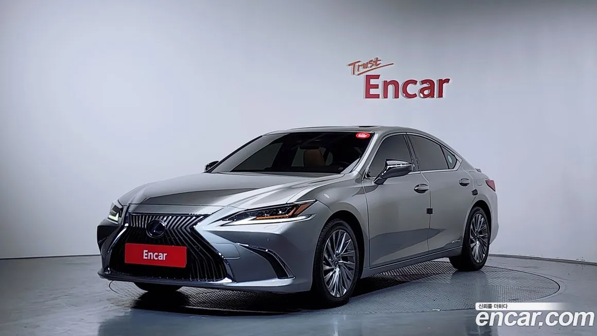 Lexus ES 2019