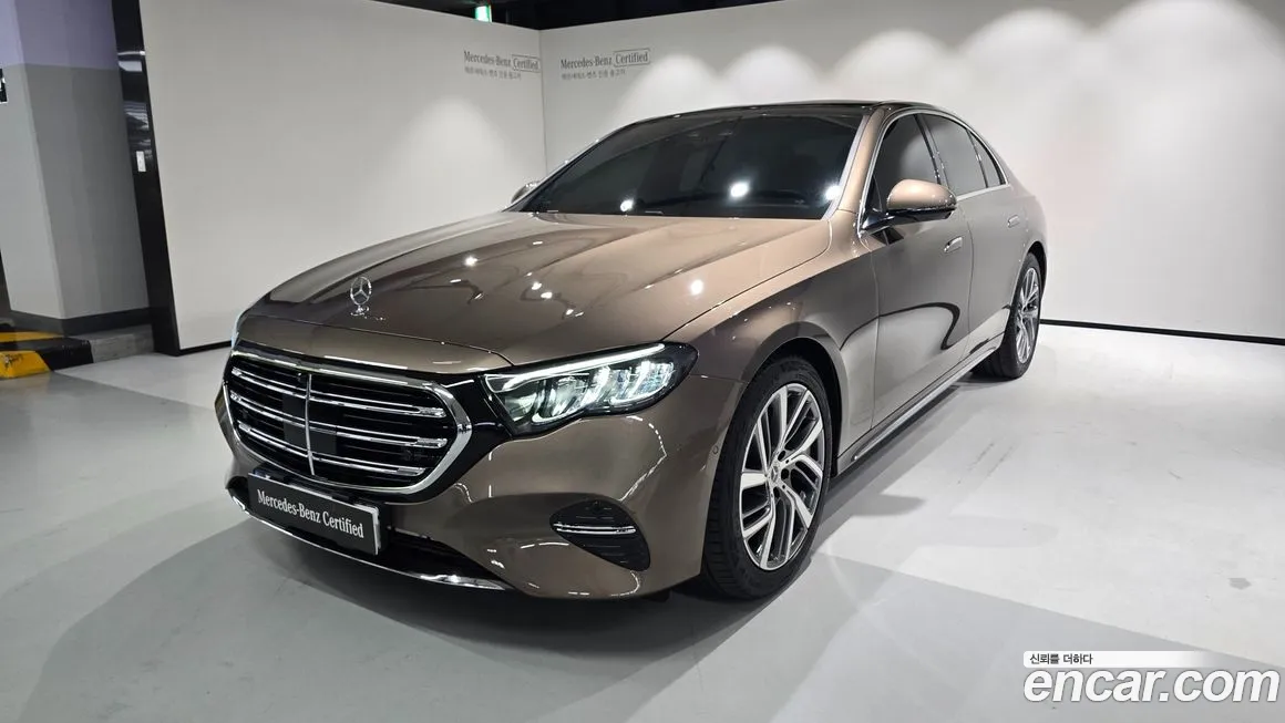 Mercedes-Benz E-Class 2024