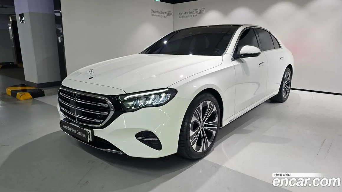 Mercedes-Benz E-Class 2024