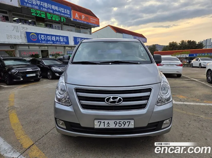 Hyundai Starex 2016