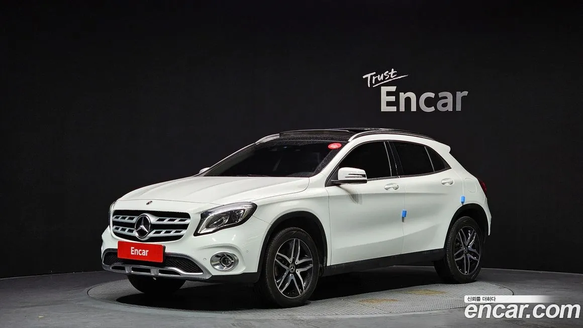 Mercedes-Benz GLA-Class 2019