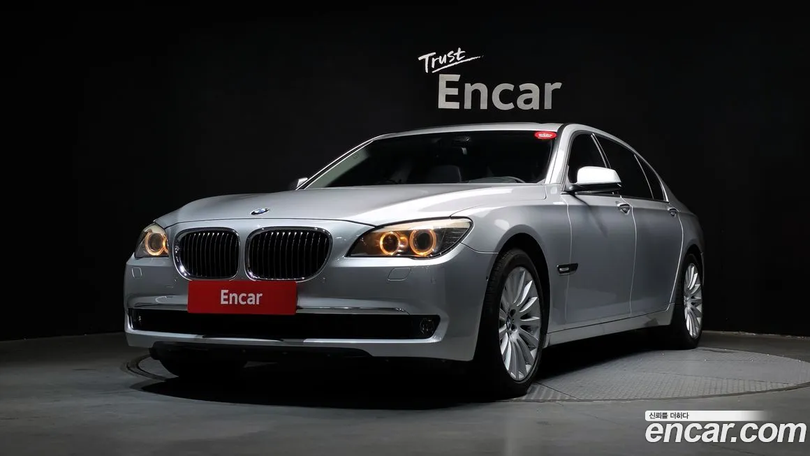 BMW 7-Series 2011
