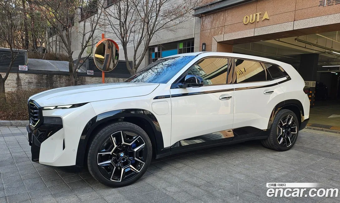 BMW XM 2023