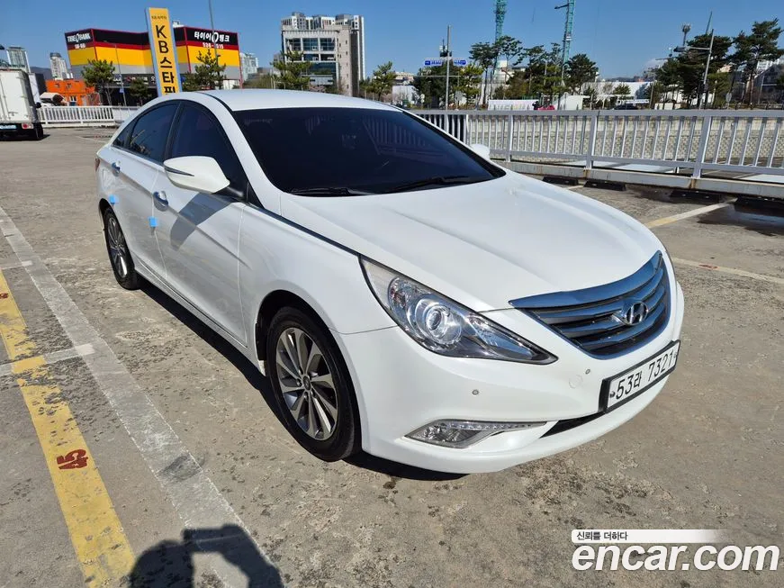 Hyundai Sonata 2013