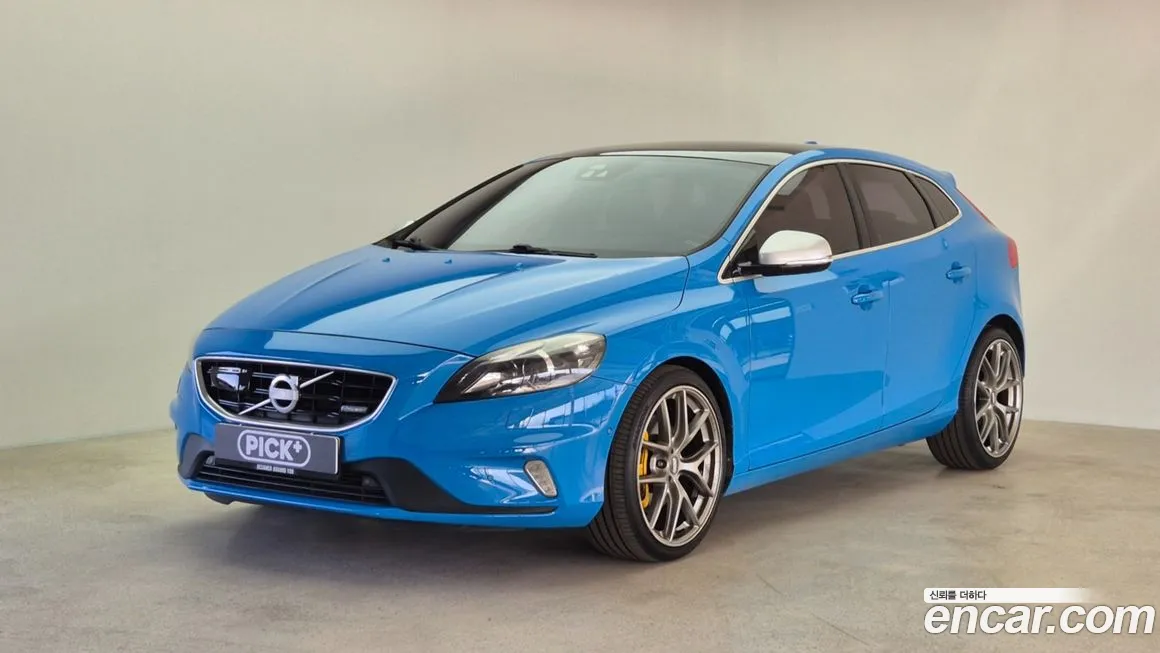 Volvo V40 2015