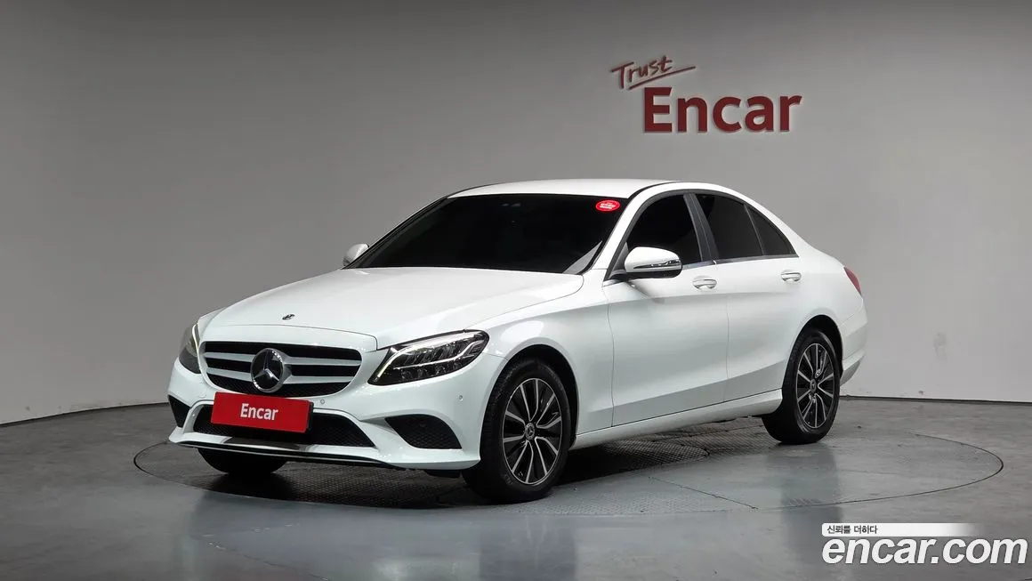 Mercedes-Benz C-Class 2020