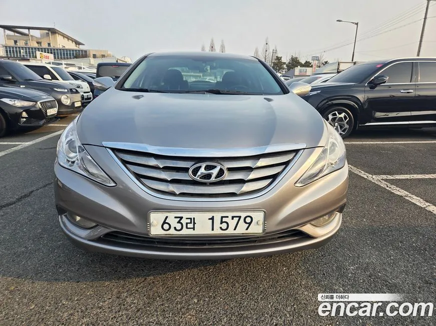 Hyundai Sonata 2011