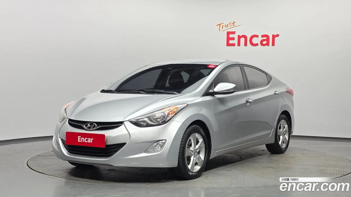 Hyundai AVANTE 2013