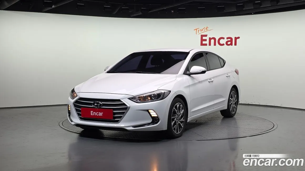 Hyundai AVANTE 2016