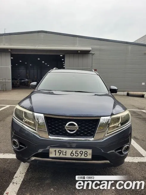 Nissan Pathfinder 2014