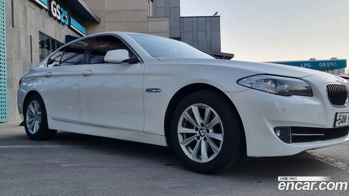 BMW 5-Series 2010