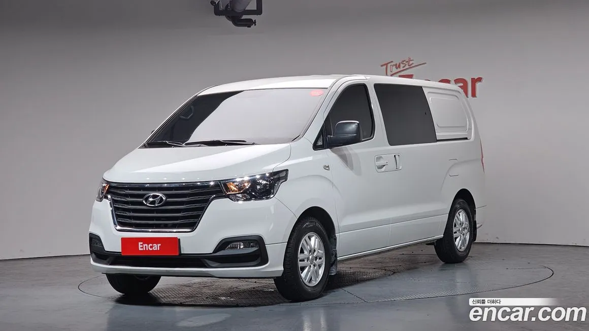 Hyundai Starex 2021