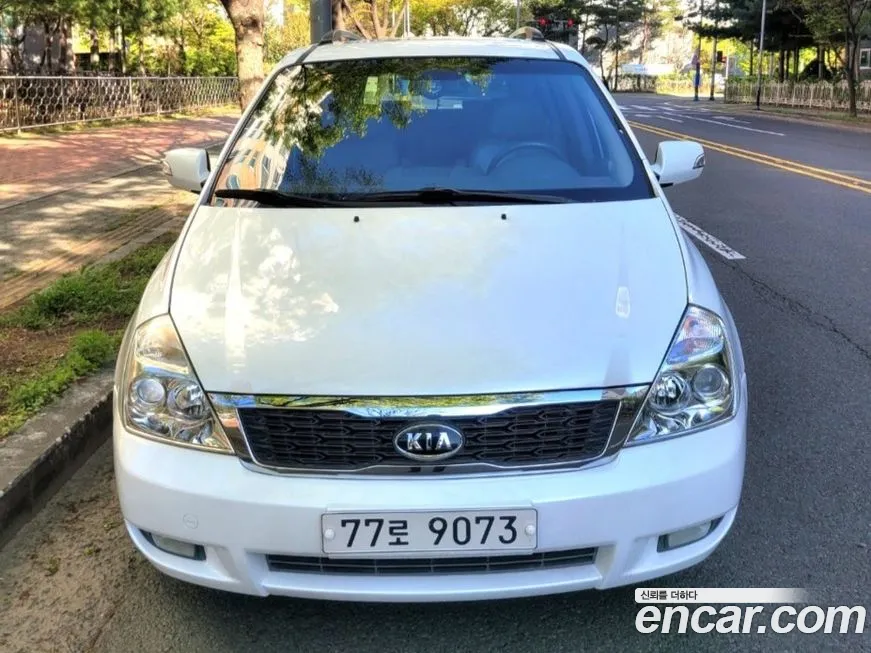 Kia Canival 2013