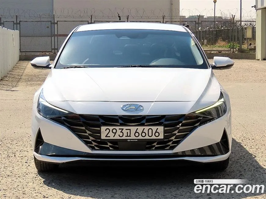 Hyundai AVANTE 2021