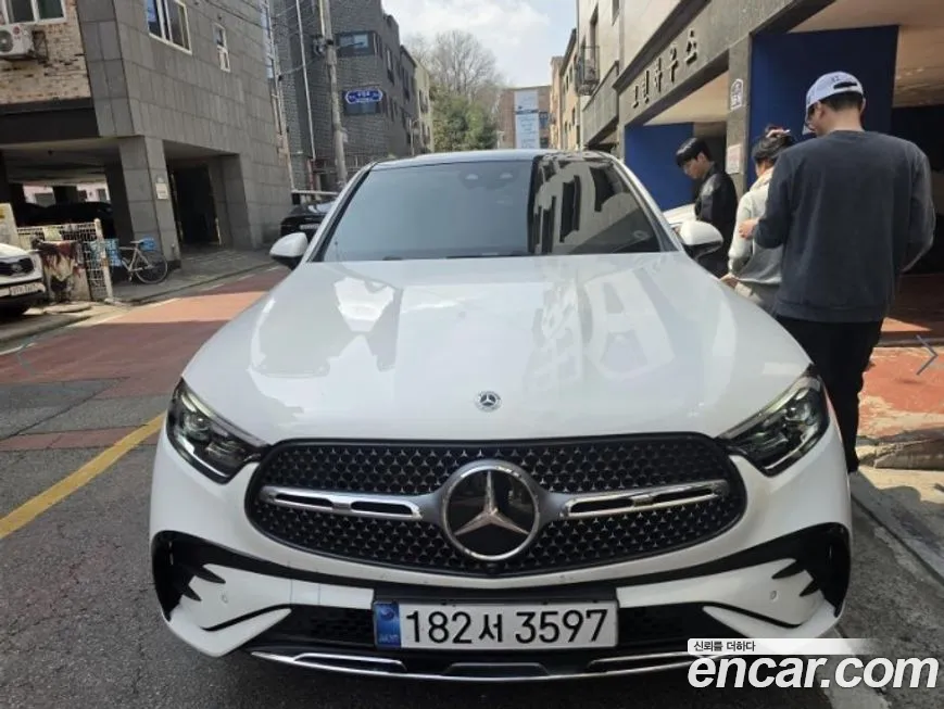 Mercedes-Benz GLC-Class 2025